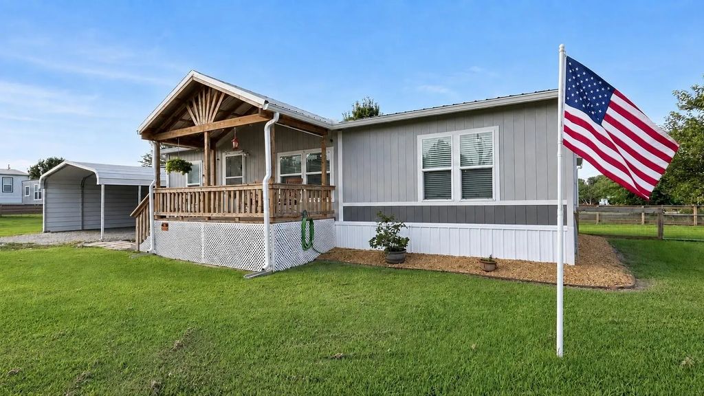 852 Cheyenne, Quitman