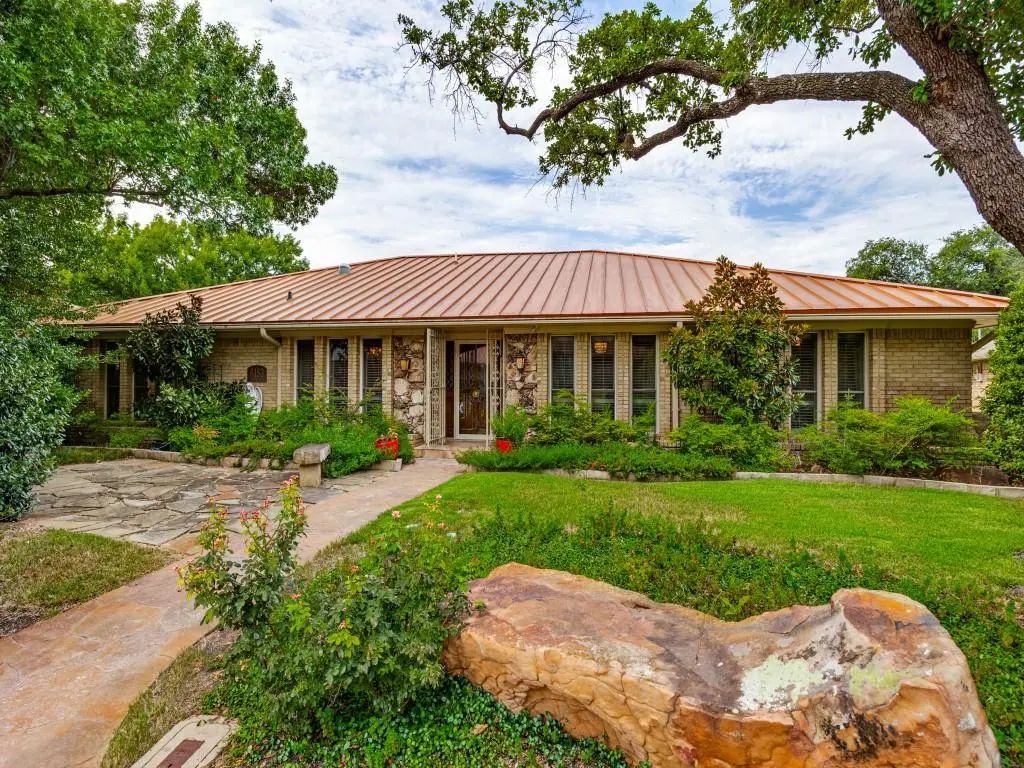 6153 Danbury Lane, Dallas