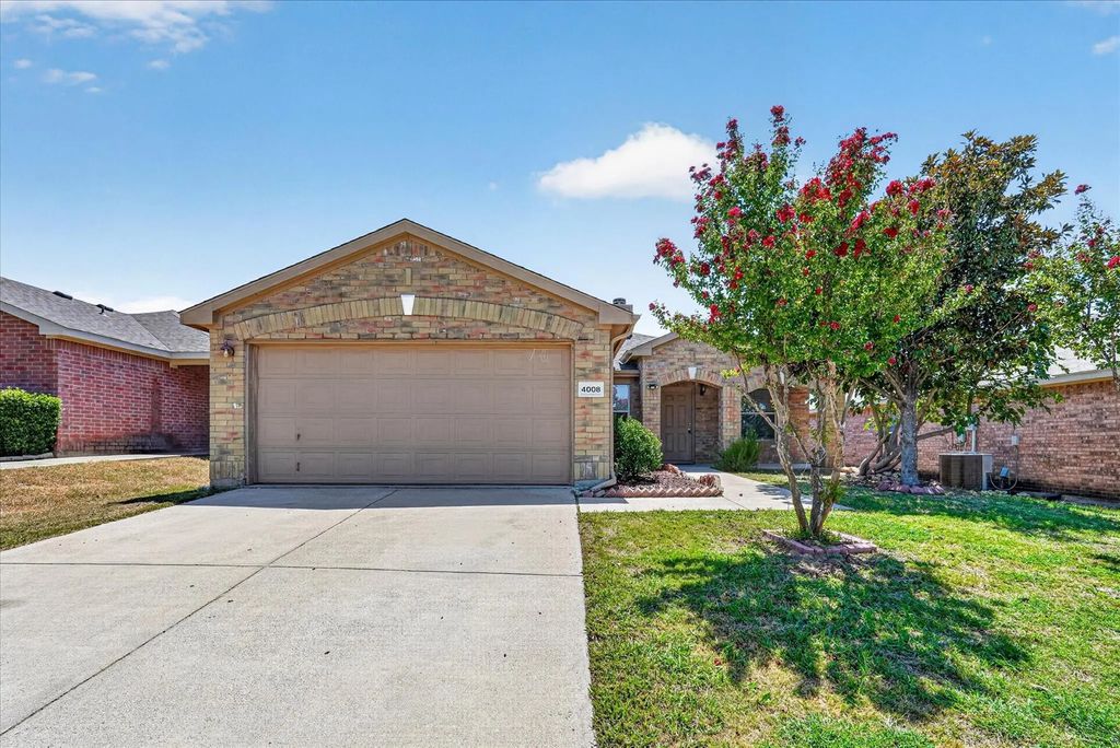 4008 Mantis Street, Fort Worth