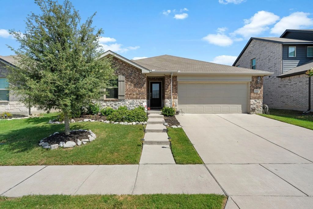 3254 Mccallister Way, Royse City