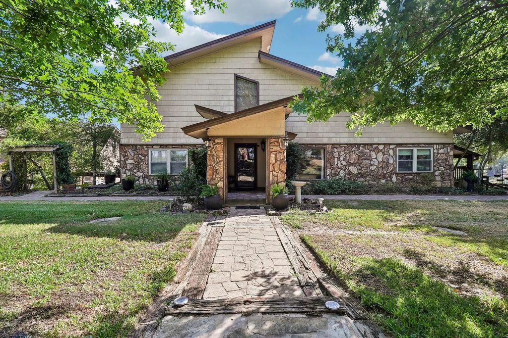 111 Vz County Road 4133, Canton