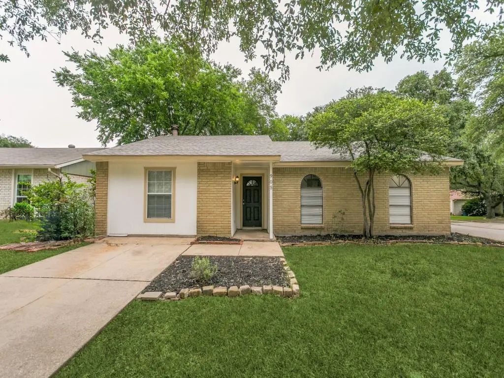 905 Hawthorne Drive, Allen