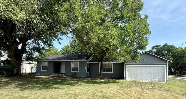Photo of Listing #21366396
