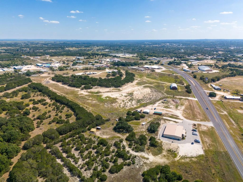 584 N Highway 183, Lampasas