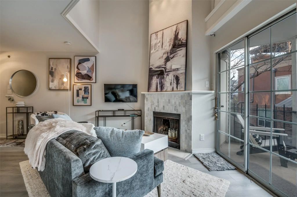 3033 San Jacinto Street 323, Dallas