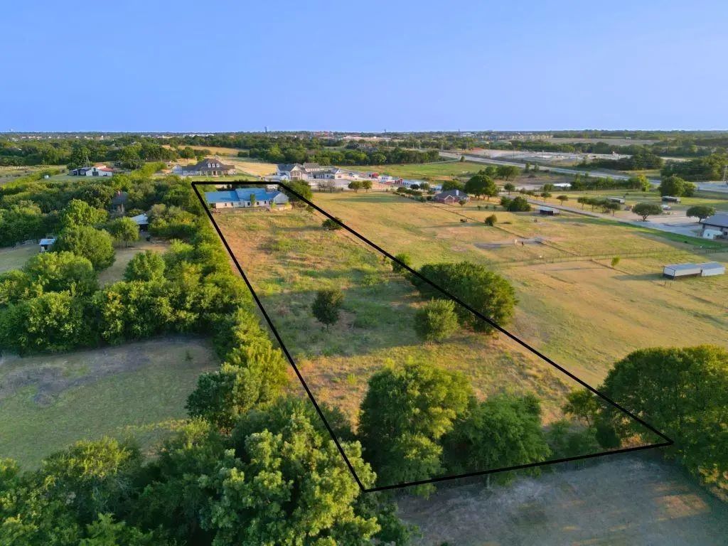 8760 County Road 858, McKinney