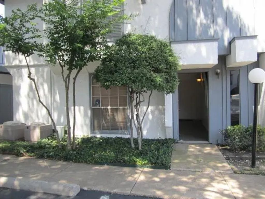 12888 Montfort 150, Dallas