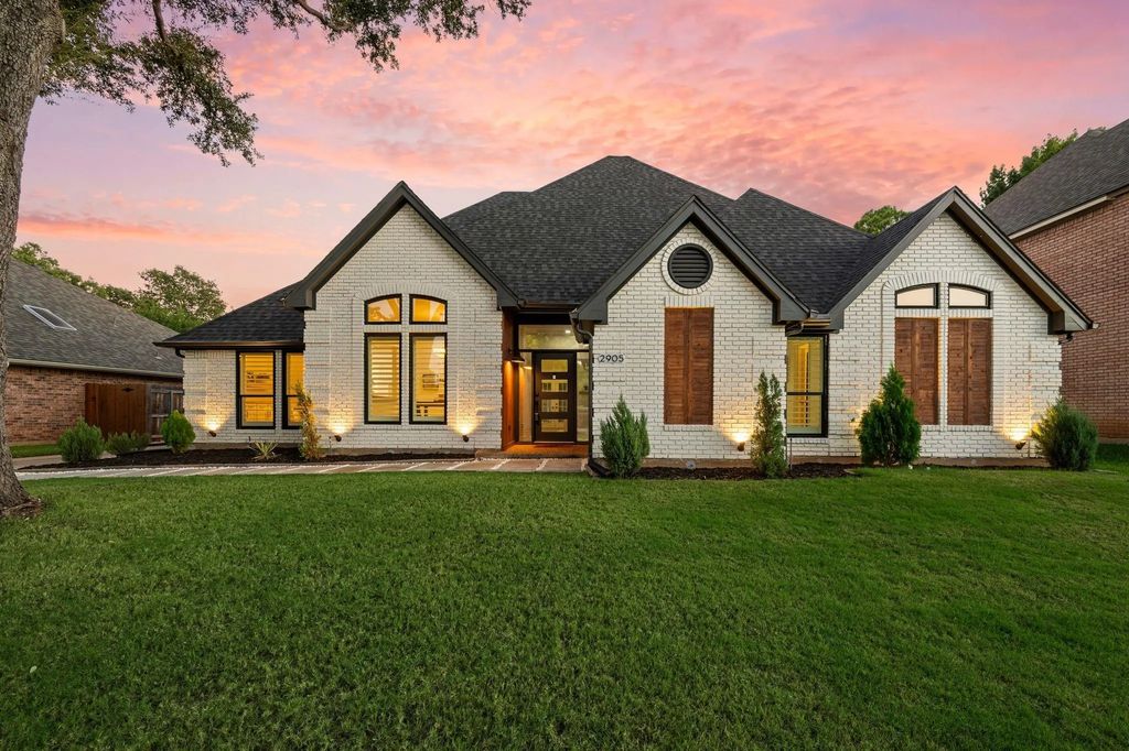 2905 Crestline Drive, Grapevine
