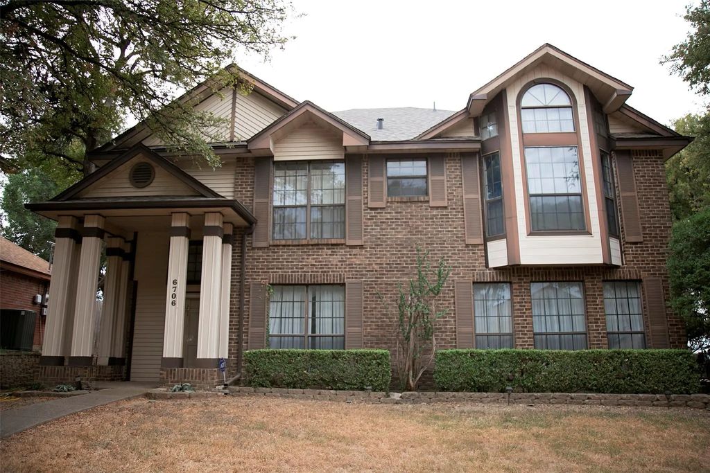 6706 Saddle Ridge Road, Arlington