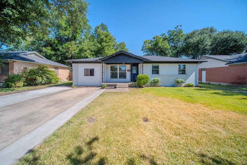 2901 Maple Drive, Garland