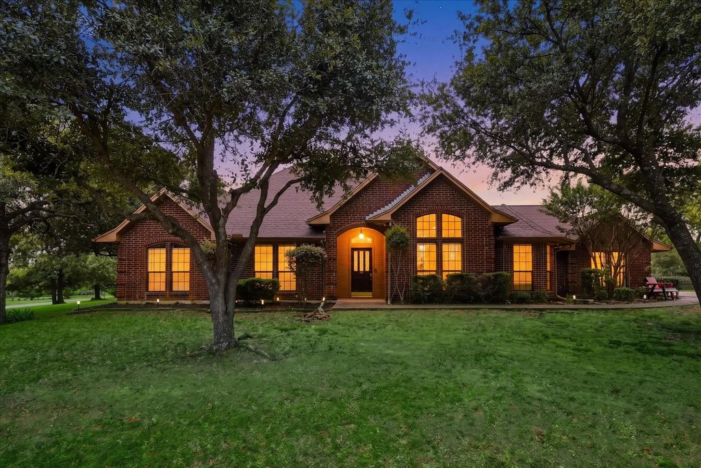 1332 Rolling Acres Drive, Argyle