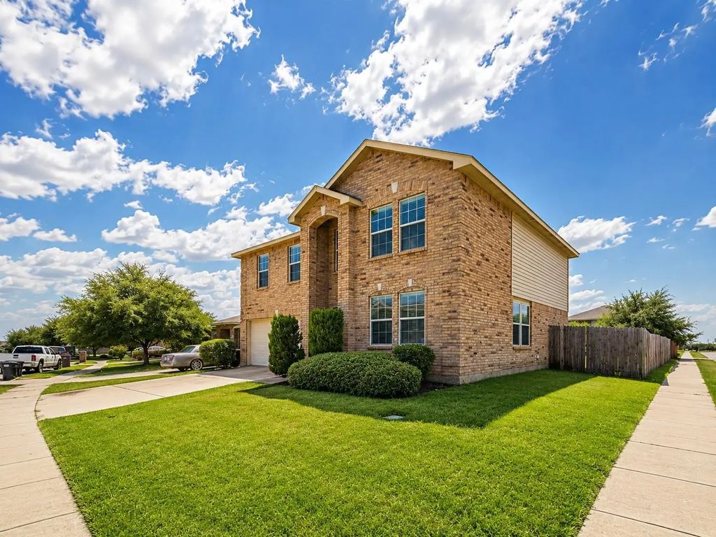 4029 Thoroughbred Trail, Fort Worth