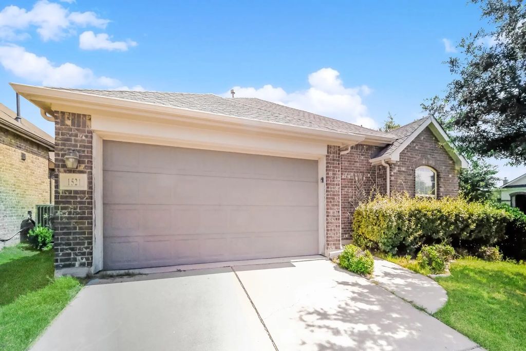 1521 Toucan Drive, Little Elm