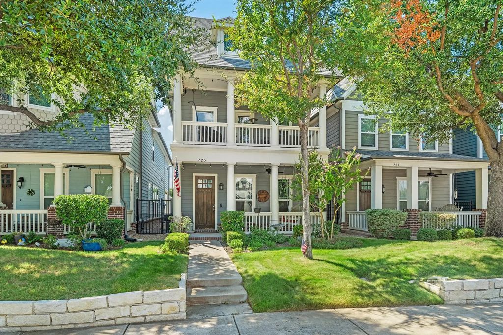 725 Hammond Street, Coppell
