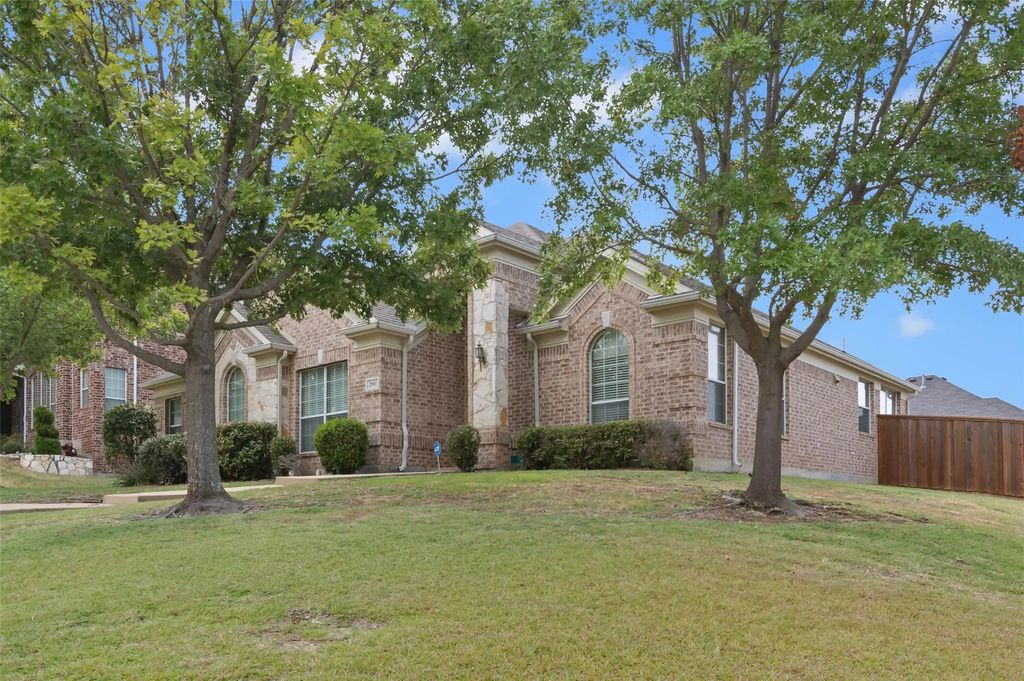2501 Claymore Avenue, Garland