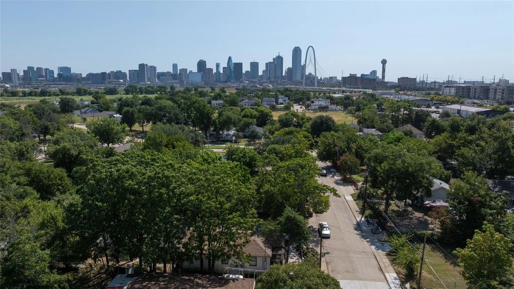 513 Pueblo Street, Dallas