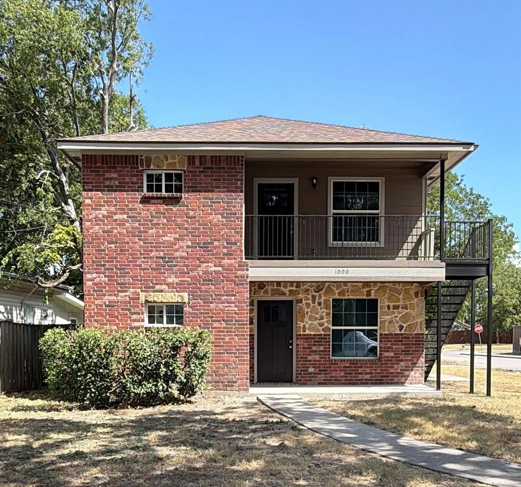 1000 Throckmorton Street A,b, McKinney