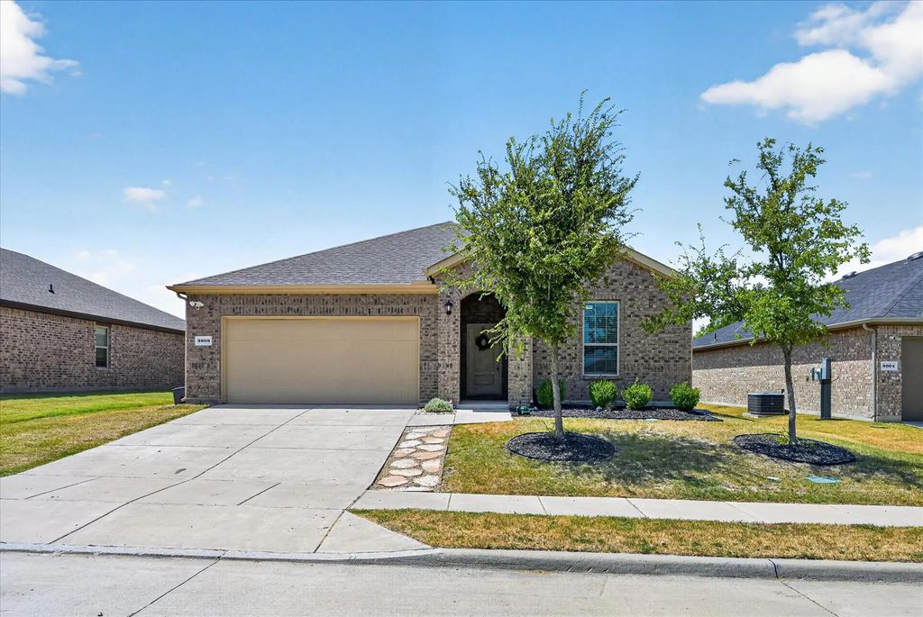 3008 Redwood Street, Anna