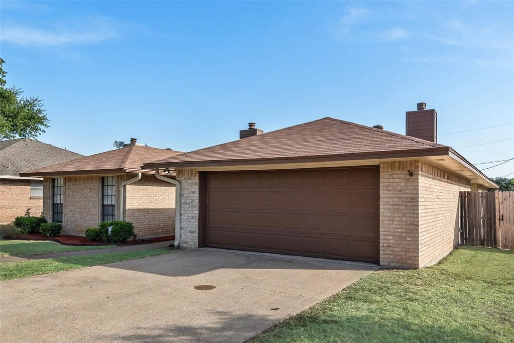 217 Silver Creek Drive, Duncanville