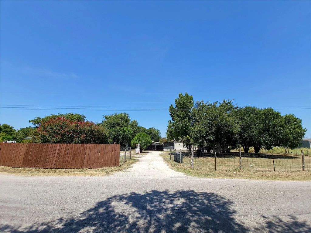 11309 County Road 510, Venus