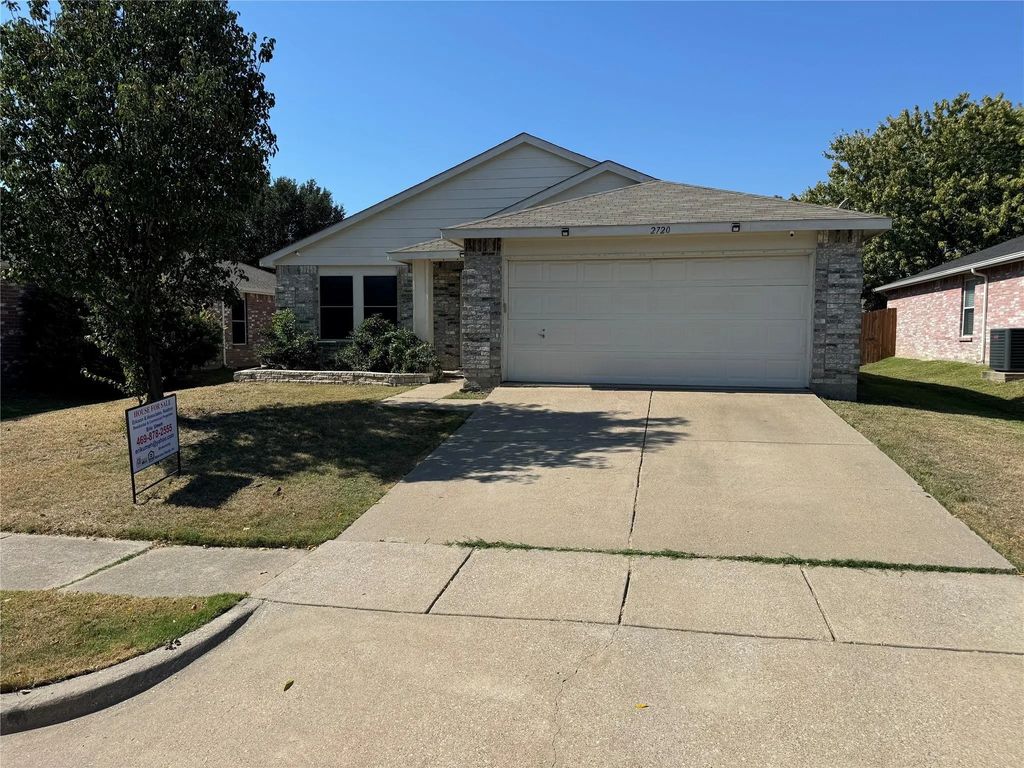 2720 Cedar Crest Drive, Little Elm