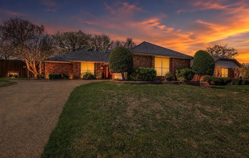 5405 Blue Cove Drive, Garland