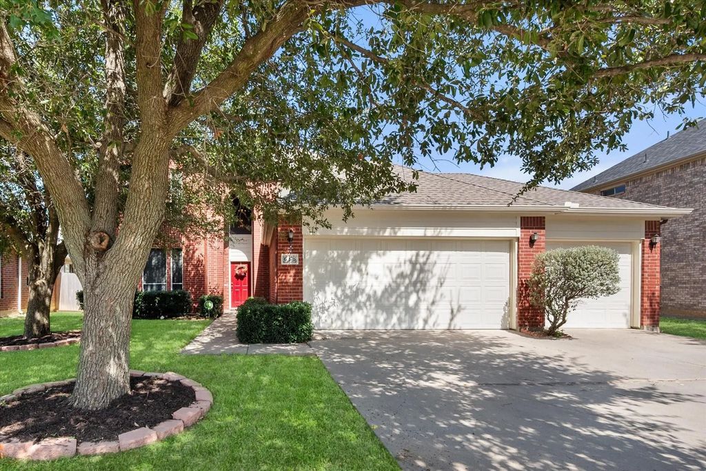 615 Rosarita Road, Arlington
