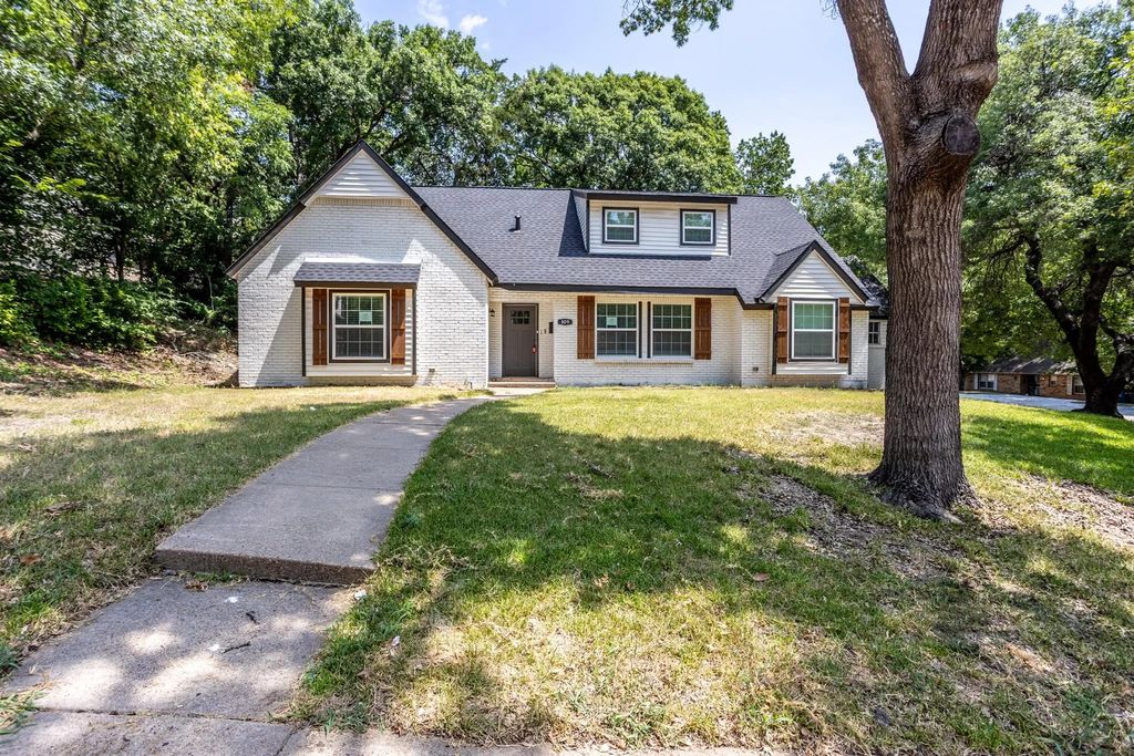 809 Wood River Road, Dallas