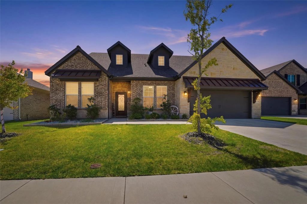 1516 Somerset Lane, Weatherford