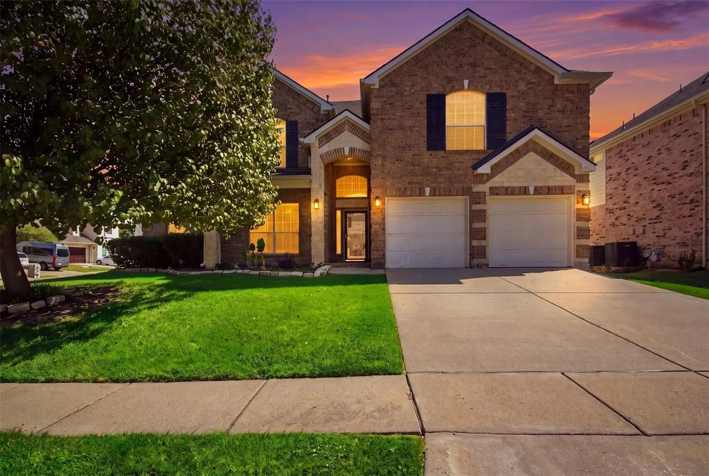 4806 Fitzgerald Drive, Mansfield