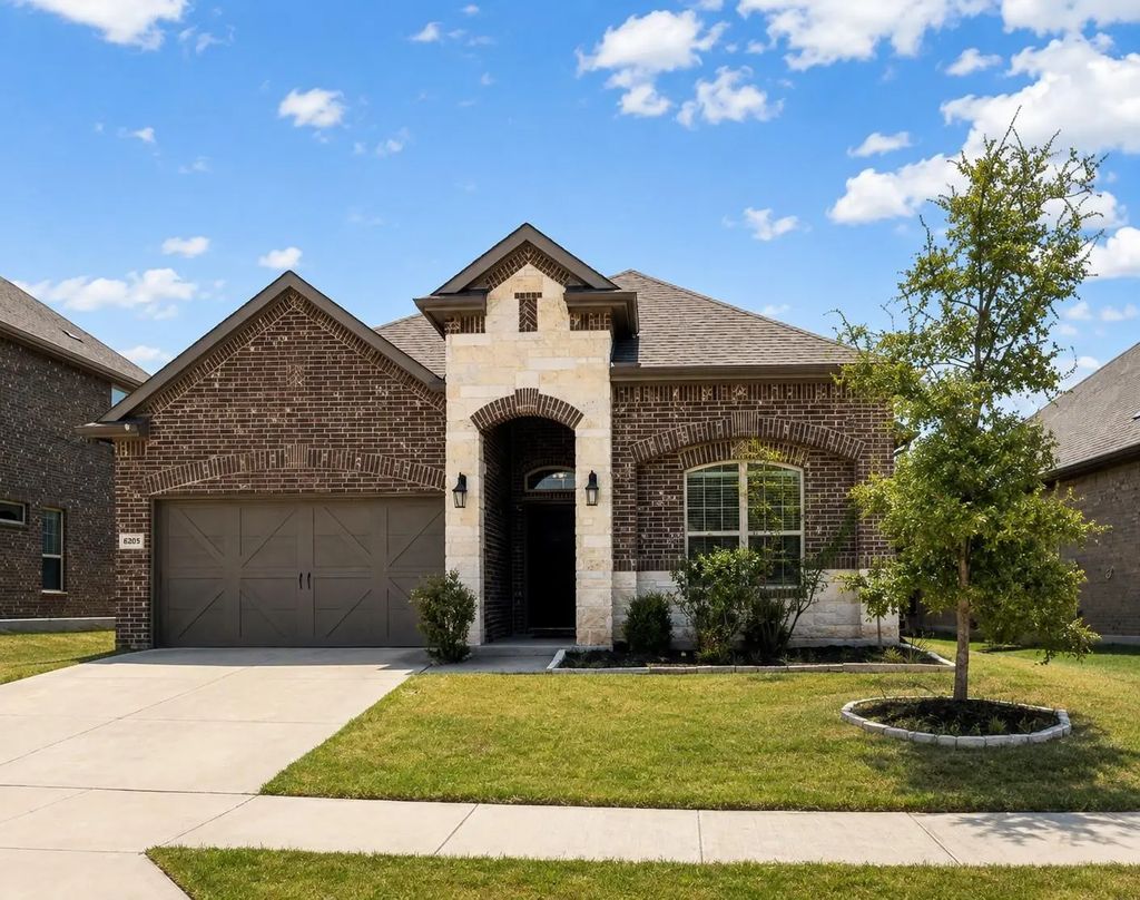 6204 Cheshire Street, Celina