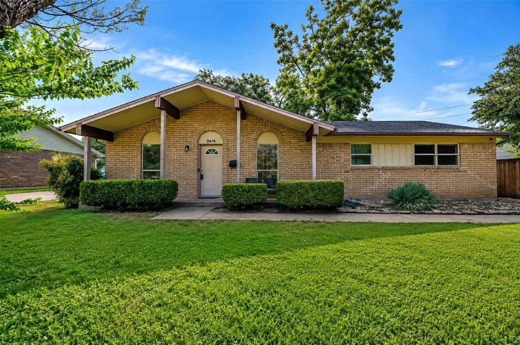 3414 Urban Drive, Garland