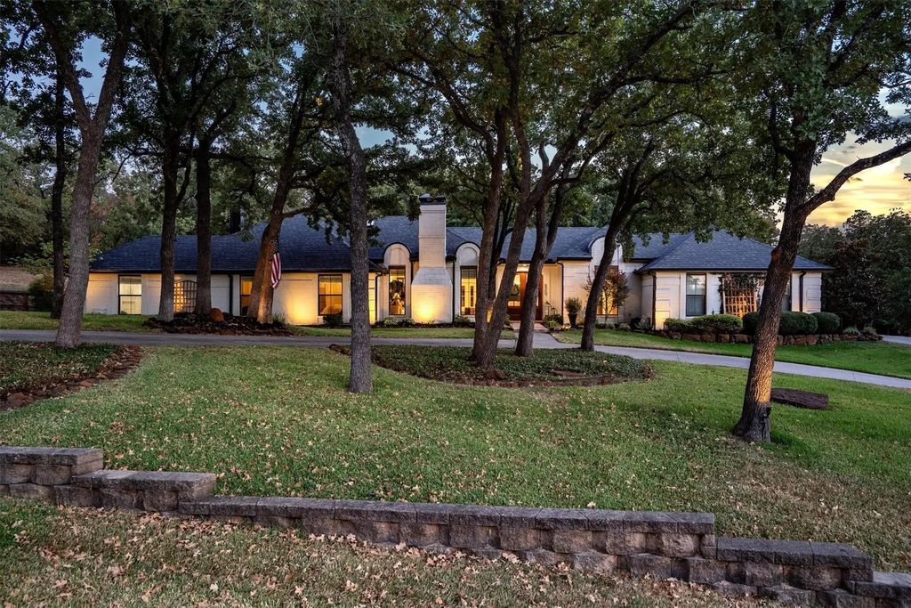 6509 Hillcrest Road, Flower Mound