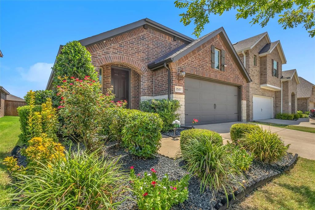 2537 Pettus Drive, Forney
