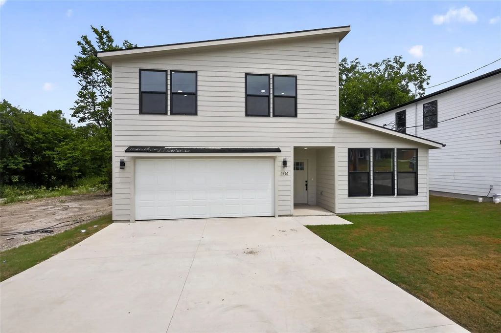 104 E Miller Street, Whitewright