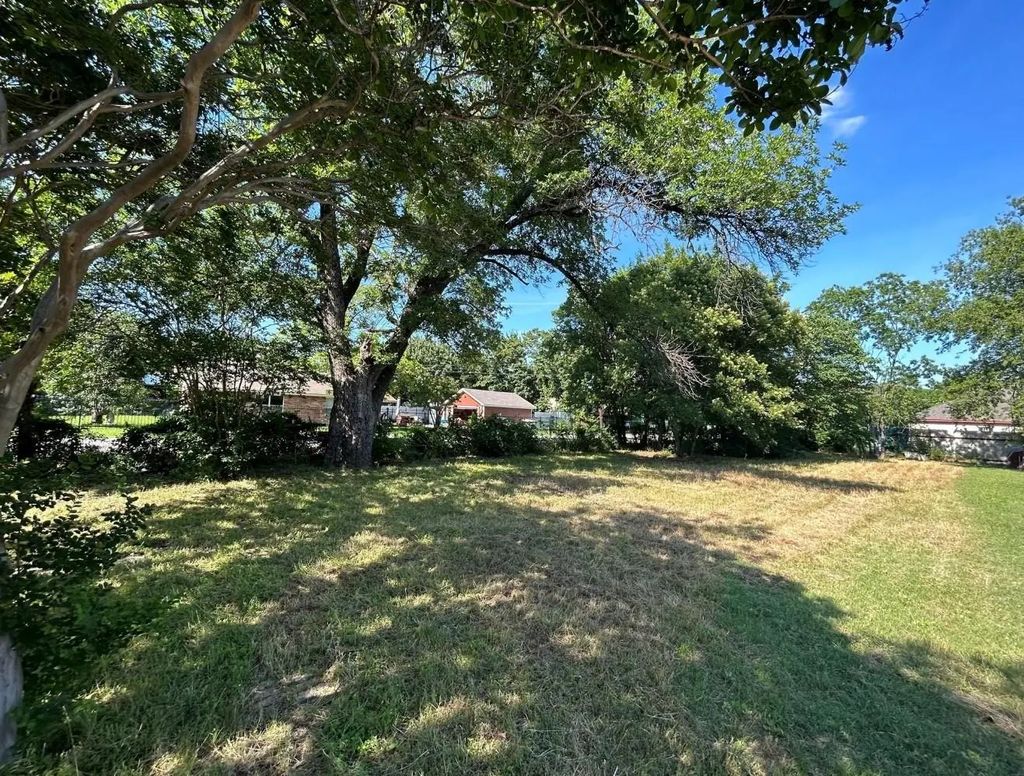 3806 Maybeth Street, Dallas