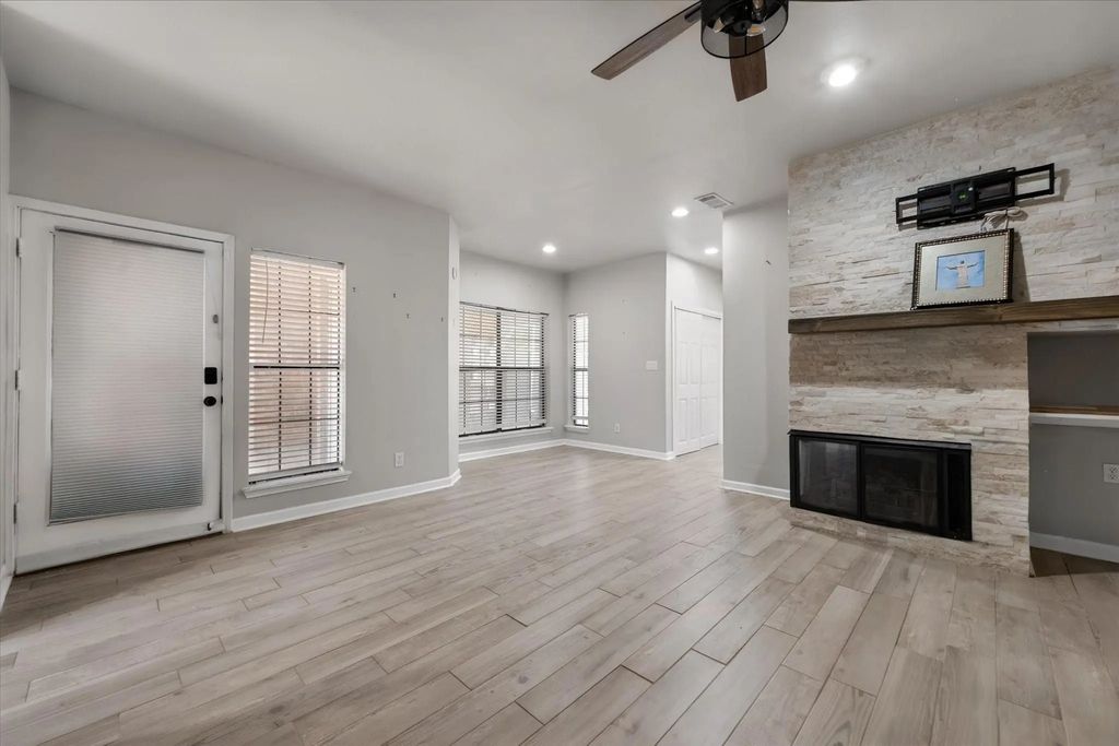 2730 Silver Creek Drive 128, Arlington