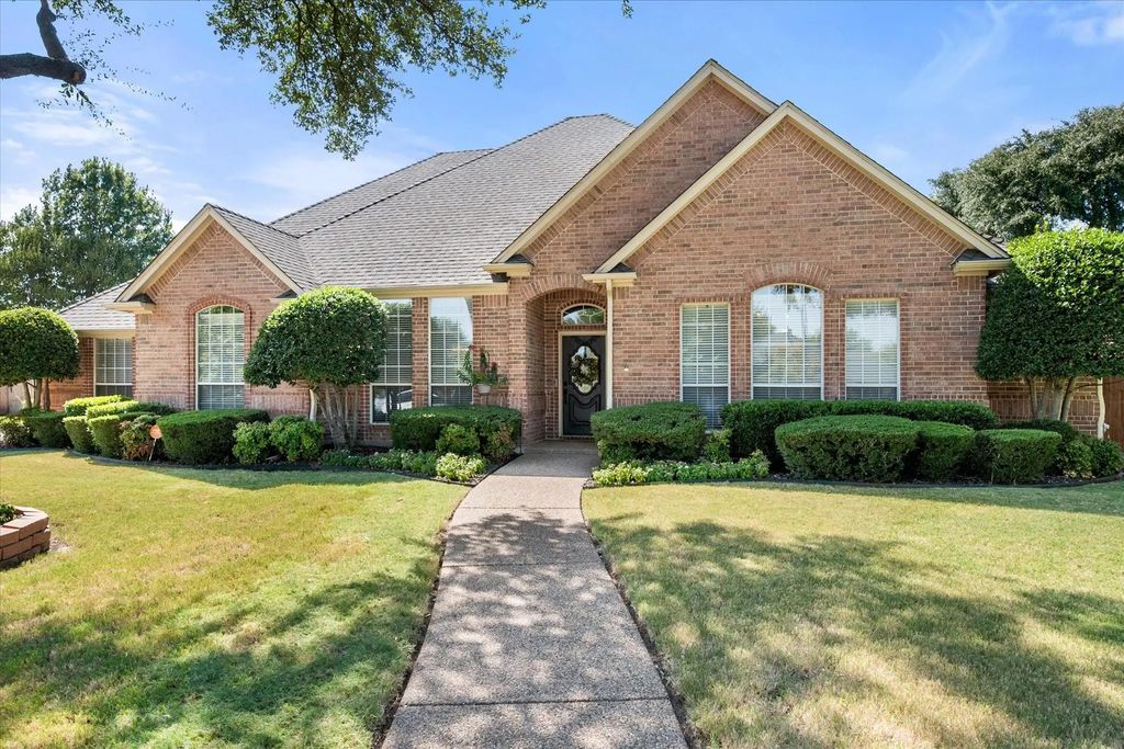6 Inverness Court, Mansfield