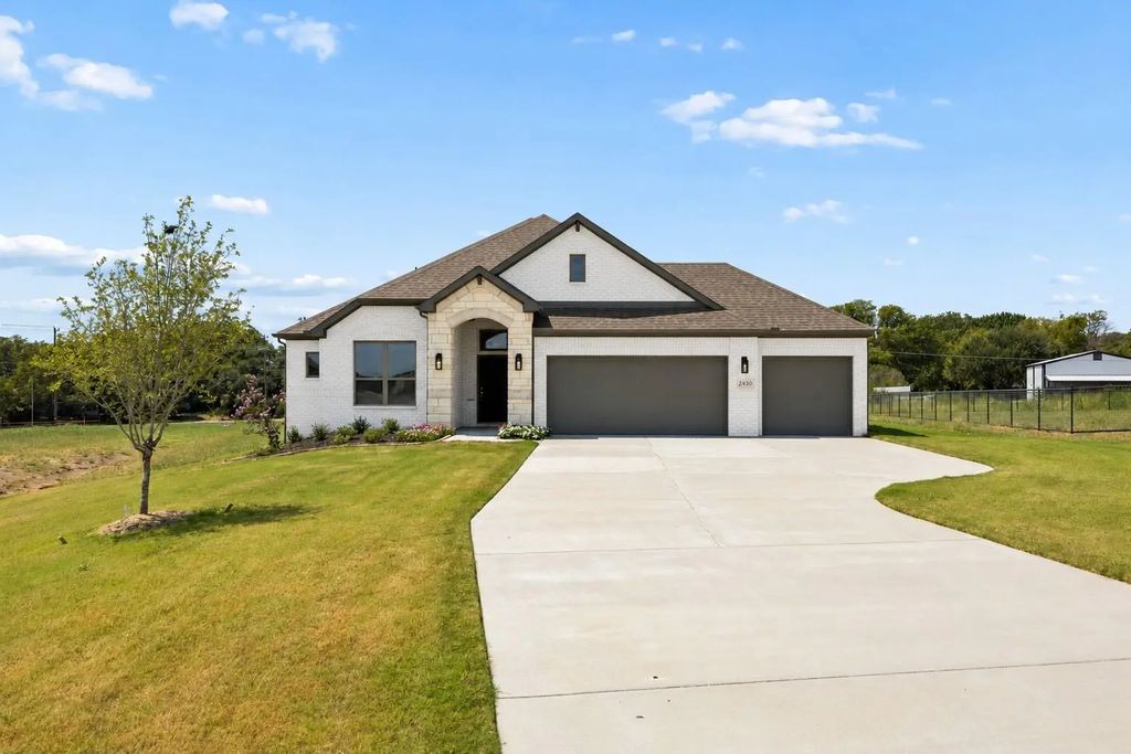 2430 Cross Timbers Drive, Lowry Crossing