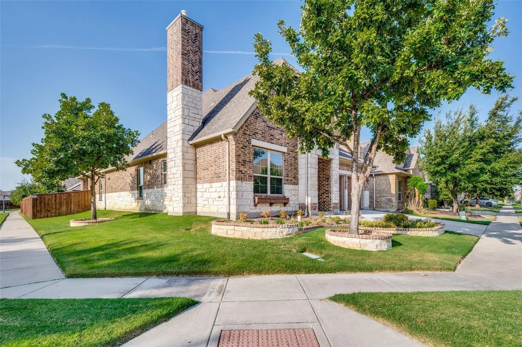3732 Bristol, The Colony