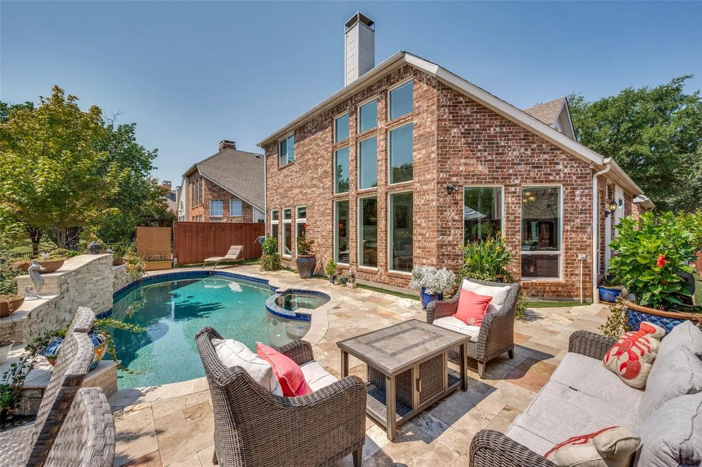 8524 Wellington Point Drive, Irving