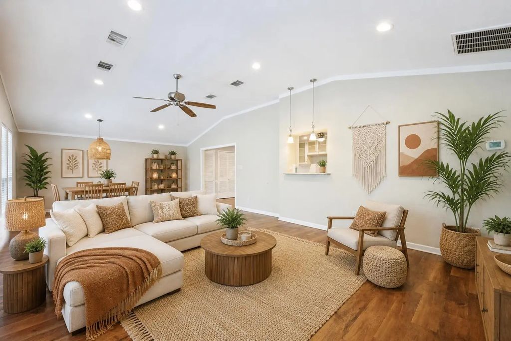 1504 Briarwood Boulevard, Arlington