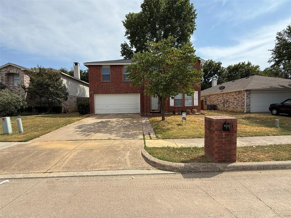 1212 Rambling Brook Trail, Denton