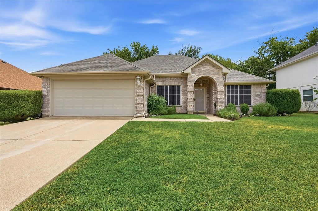 1601 Creekside, Sherman
