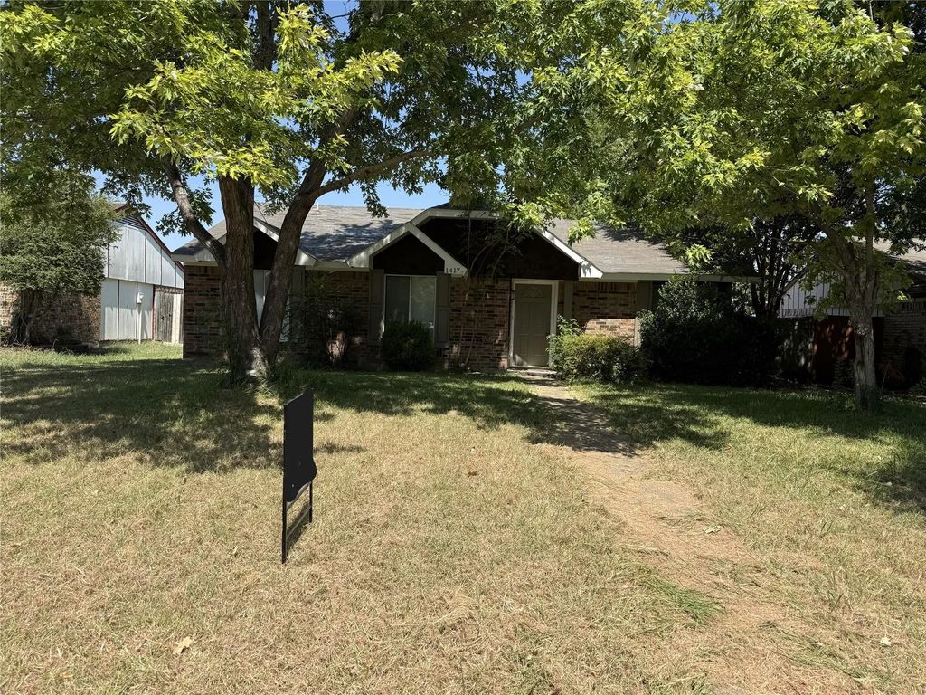 1417 Arendale Drive, Garland