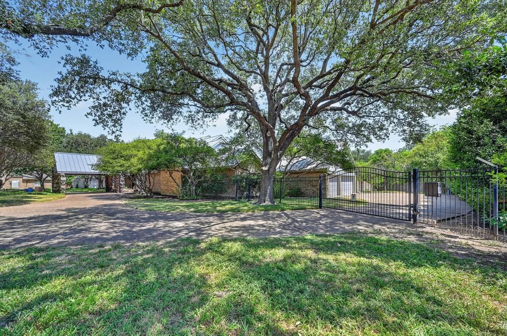 6206 Prestondell Drive, Dallas