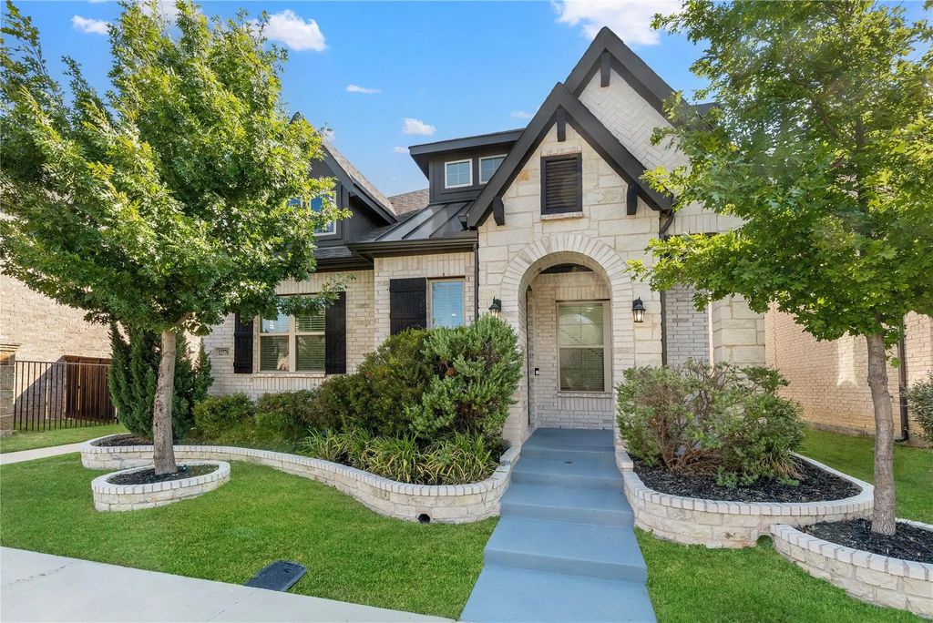 12778 Friar Street, Farmers Branch