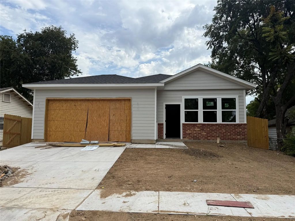 2714 Springdale Street, Dallas