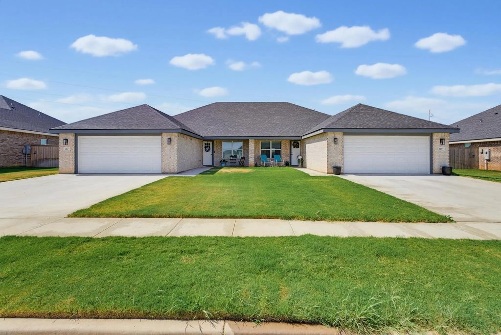 333 / 337 Woodstock Lane, Abilene