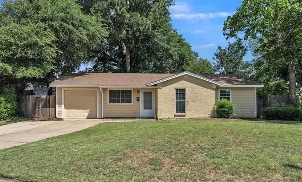 1801 Anderson Street, Irving